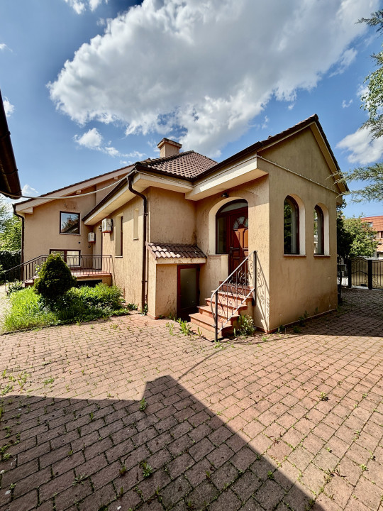Casa la cheie - Zona Trei Stejari - Teren 975mp