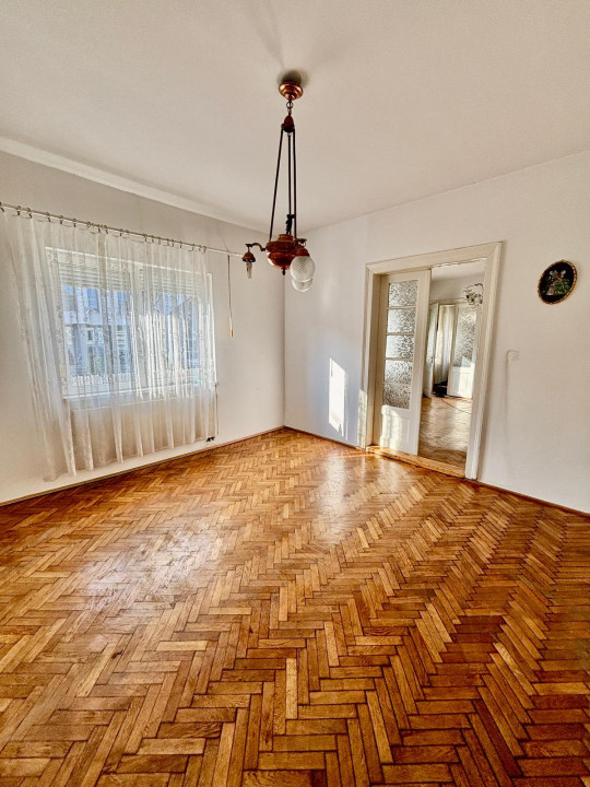 De vânzare – Casă individuală cu teren generos, Strada Oituz, Sibiu