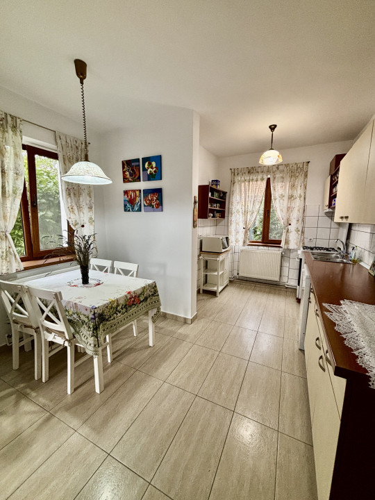 De închiriat apartament cu 3 camere la casă – Cartierul Ștrand, Sibiu