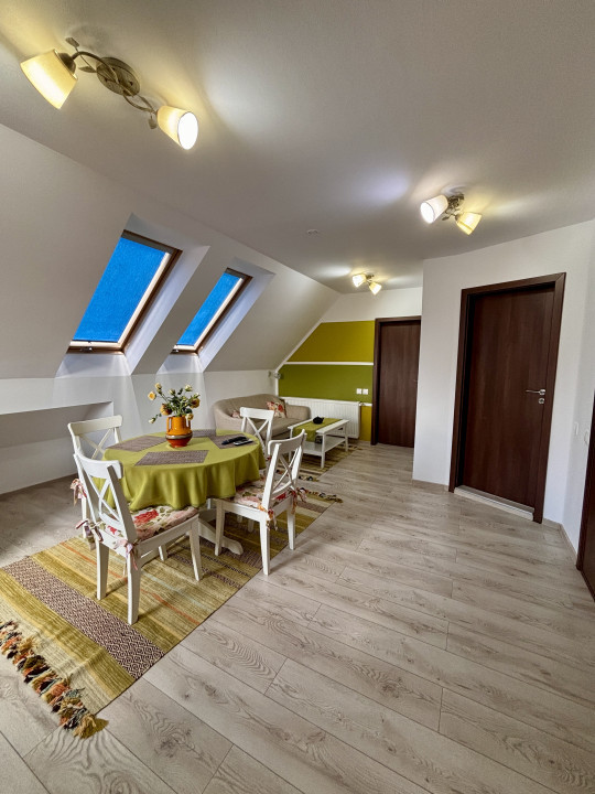 De vanzare - Pensiune zona centrala - 8 camere